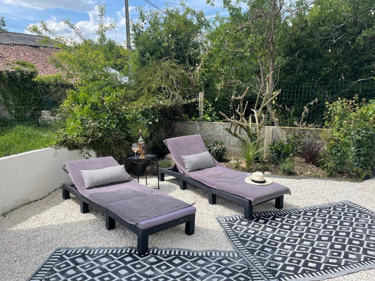 Beautiful Cottage With Private Plunge Pool/Hot Tub - 40 Mins From Puy Du Fou La Chapelle-Saint-Etienne Ngoại thất bức ảnh